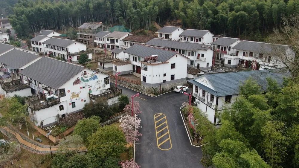 江西資溪縣烏石鎮(zhèn)新月畬族村景象。新華社記者 彭昭之 攝