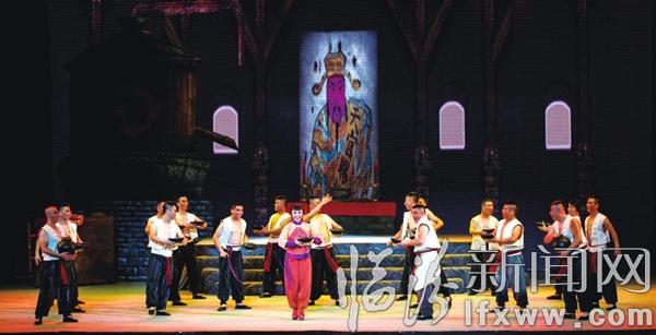 臨汾市影劇院上演晉劇現(xiàn)代戲《紅高粱》